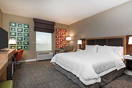 1 KING MOBILITY/HEARING ACC RI SHOWER NOSMOK