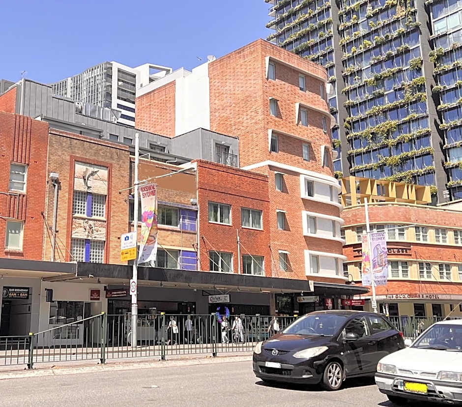 Sydney RiseOn Hotel