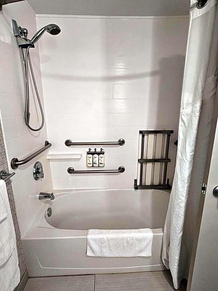 Holiday Inn Express Hotels & Suites Burlington By IHG