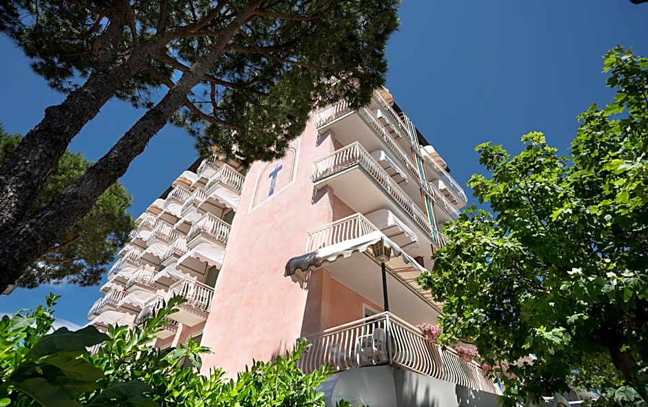Hotel Trevi