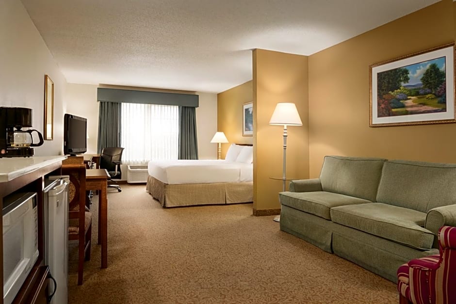 Country Inn & Suites by Radisson, Mankato Hotel and Conference Center, MN