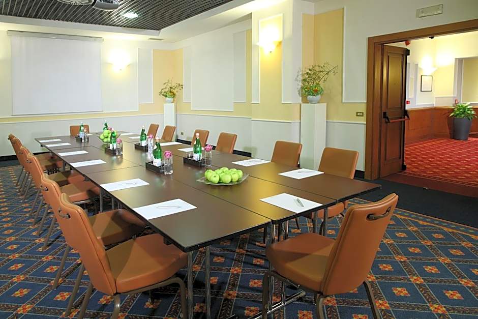 Starhotels Business Palace