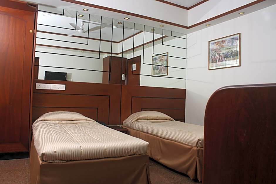 Hotel Karl Residency