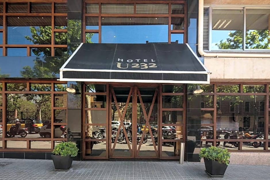 U232 Hotel
