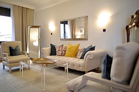 Suite with City View