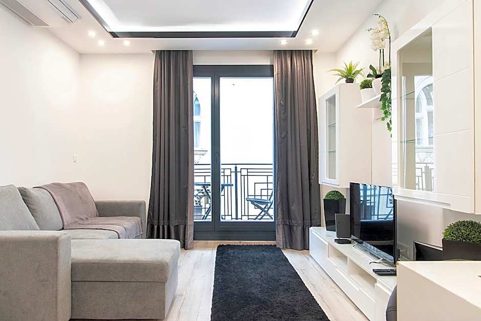 Chill 'N' Joy Boutique suites