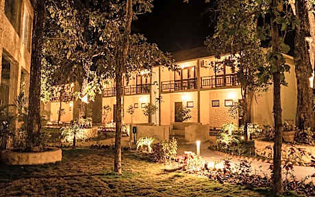 Citrus Prime Kanha Resort and Villas