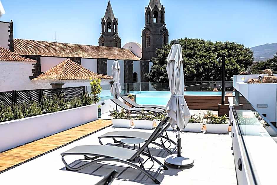 Old Town SXVI - Adults Only