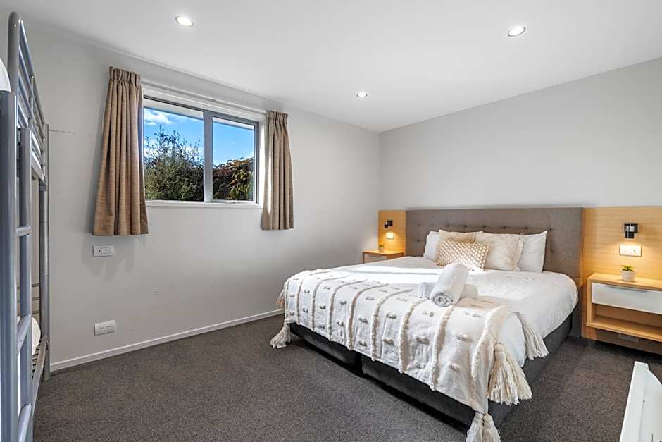 Tasman Holiday Parks - Te Anau