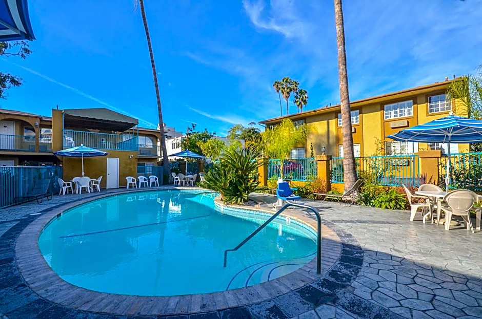 Hollywood City Inn