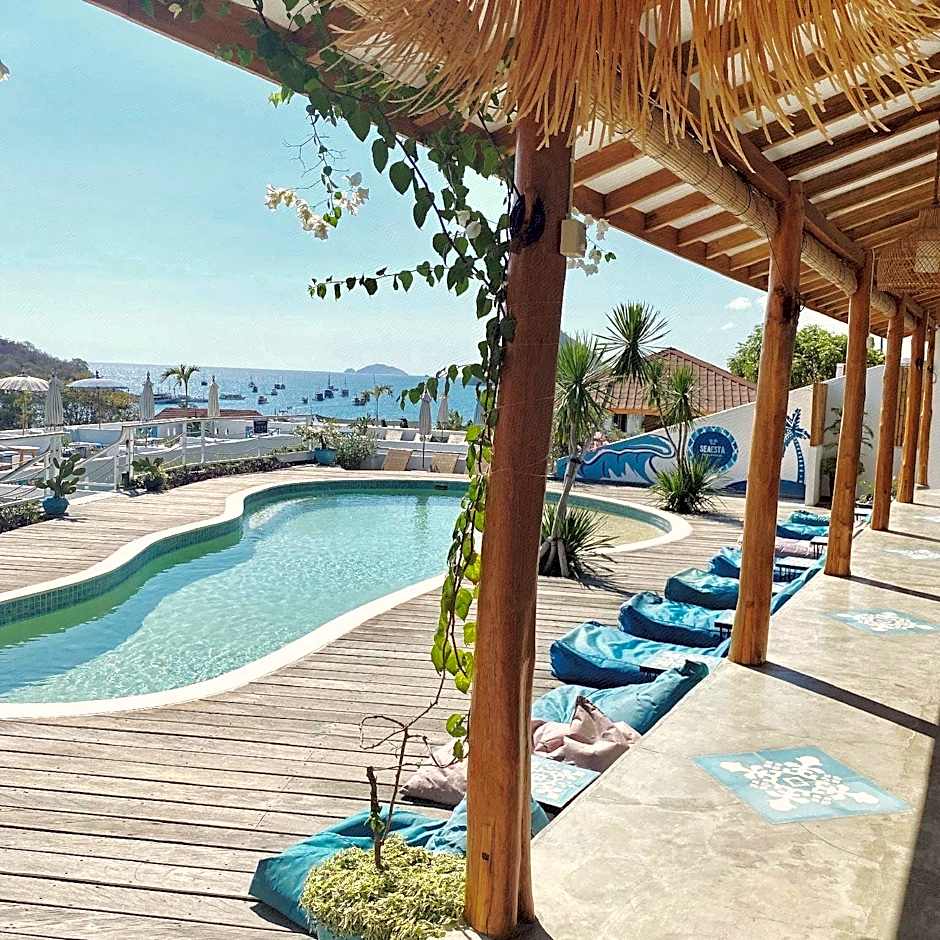Seaesta Komodo Hostel & Hotel