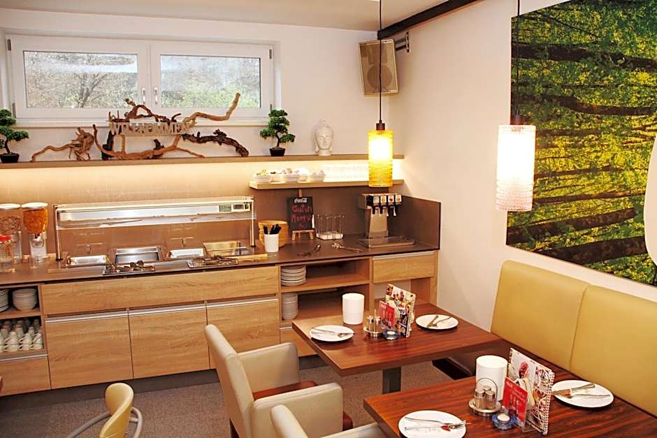 Hotel Highway - Bed & Breakfast