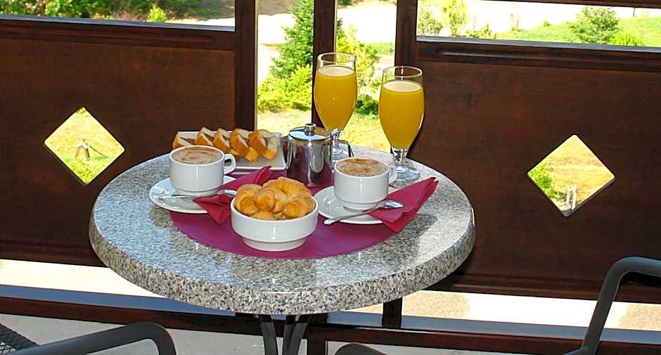Melegos Inn Hotel