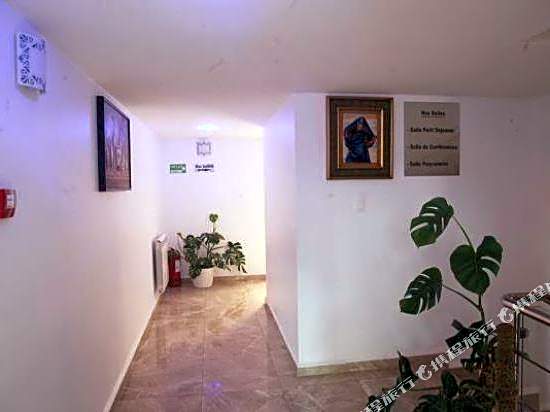 Space Telemly Hotel