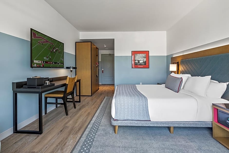The Highlander Hotel Radford
