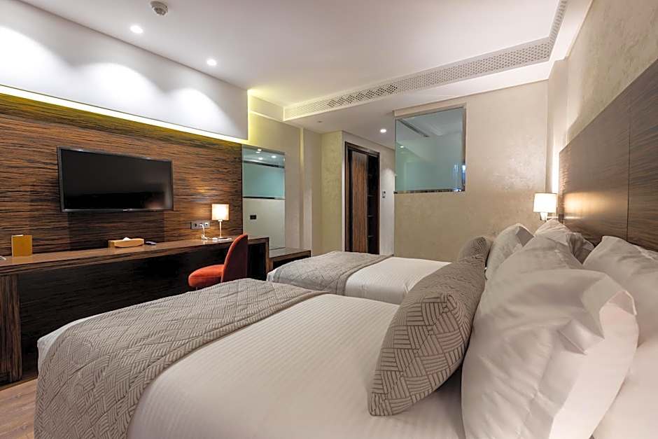 Nour Plazza Hotel