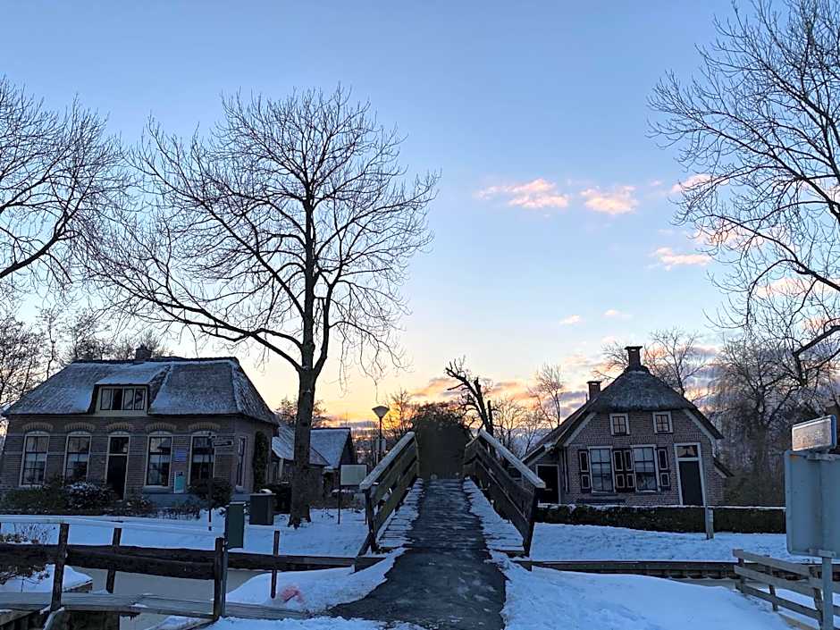 De Dames Van De Jonge Hotel Restaurant