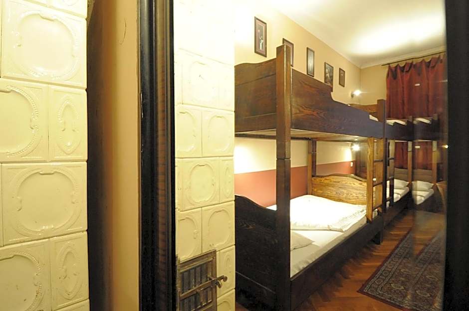 Hostel Deco