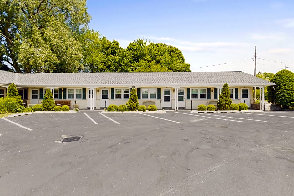 Glass House Inn