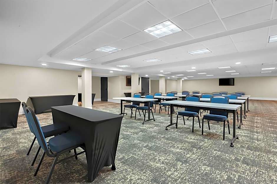 Latitude Suites Tinton Falls, part of Unscripted by Hyatt