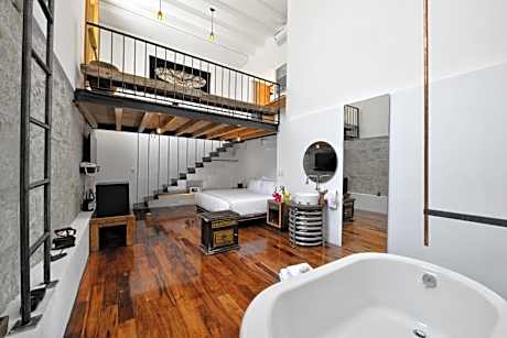 King Suite with Balcony