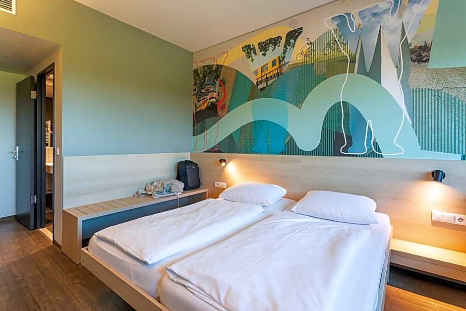 MEININGER Hotel Berlin Airport