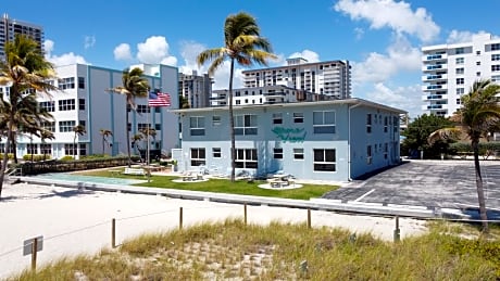 Shore View Hotel