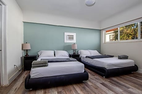 One-Bedroom Apartment with Ocean View