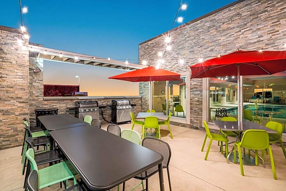 Home2 Suites by Hilton Brunswick, GA