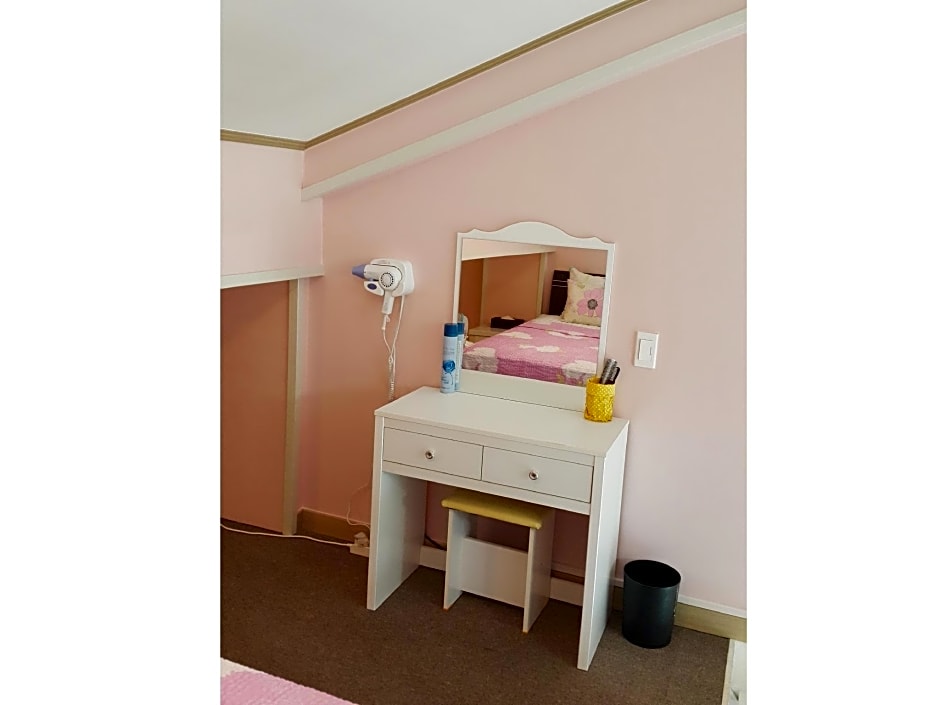 Dreaming Forest Pension