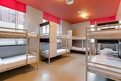 Bed in 10-8 bed Mixed Dorm - Shared facilities