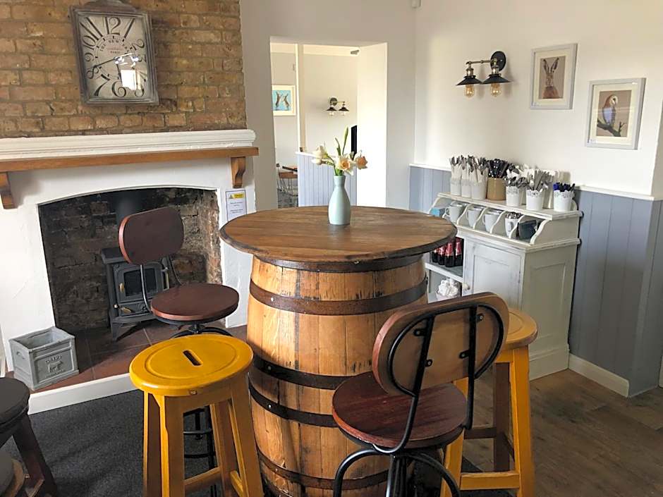 The Ship Inn - Self Catering Accommodation