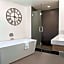 La Quinta Inn & Suites by Wyndham San Luis Obispo Downtown
