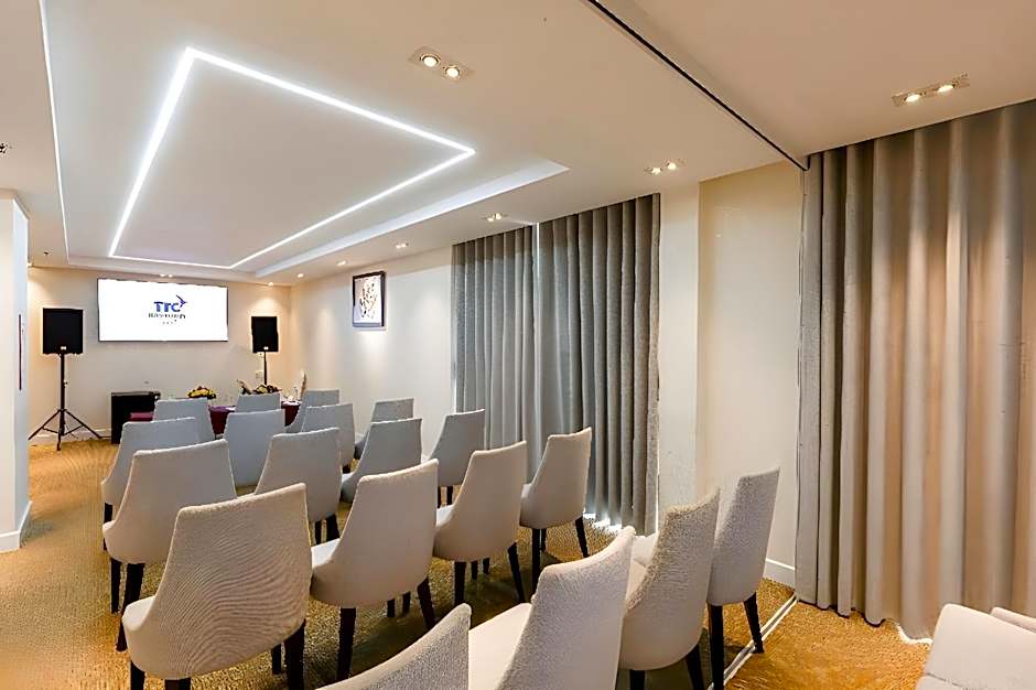 Ttc Hotel Deluxe Airport