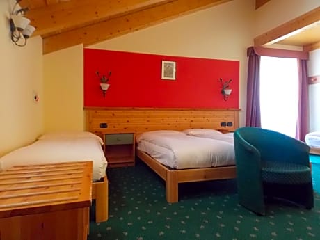 Quadruple Room with Balcony