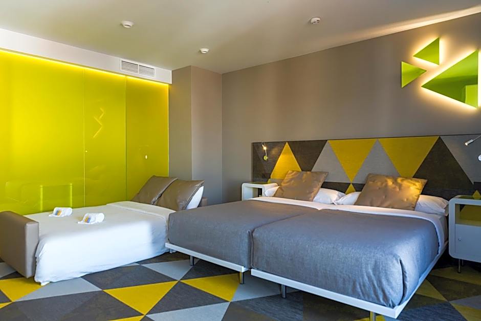 Hotel Macia Sevilla Kubb