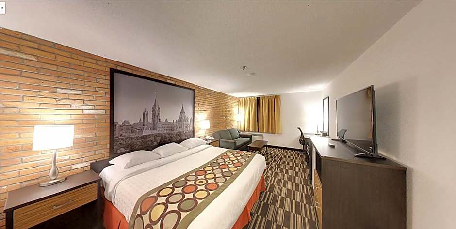 Super 8 by Wyndham Sudbury ON