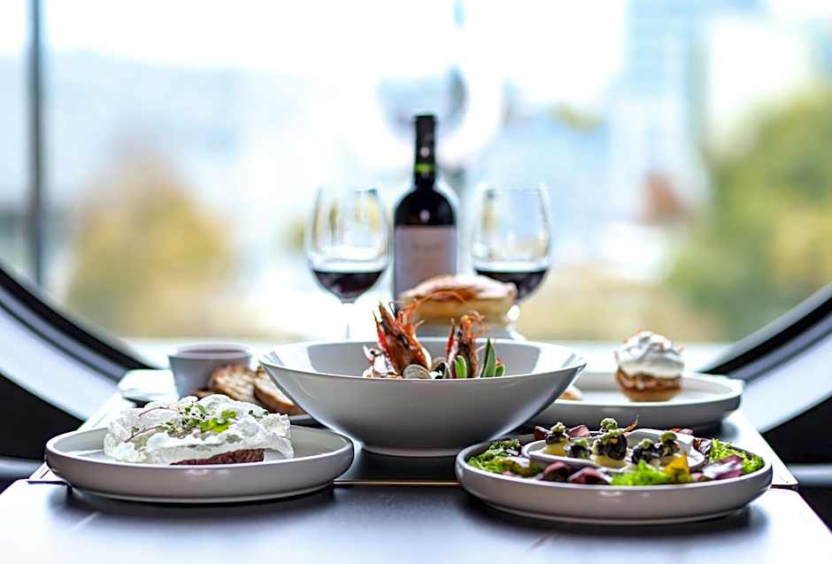 Christchurch City Hotel