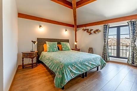 Deluxe Double Room with Shower