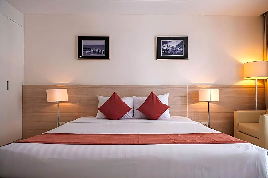 Nhi Phi Hotel Nha Trang