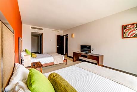 Two-Bedroom Apartment with Balcony and Terrace