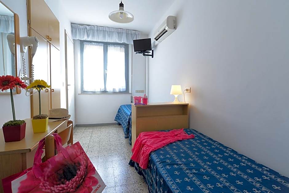 Hotel Iride Apartments & Rooms- ideale per famiglie e coppie