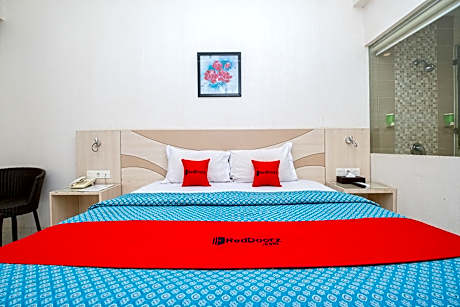 RedDoorz Premium @ Jalan Veteran Bojonegoro