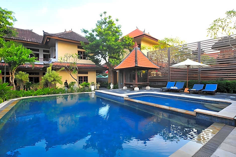 Sandat Hotel Legian