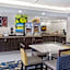 La Quinta Inn & Suites by Wyndham Minneapolis-Minnetonka