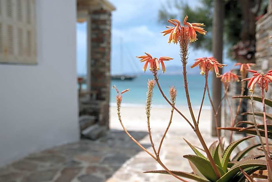 Iria Beach Art Hotel