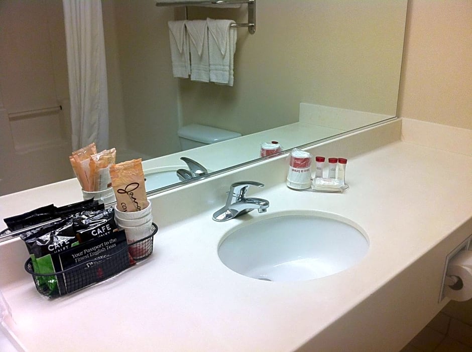 Ramada by Wyndham SeaTac Airport