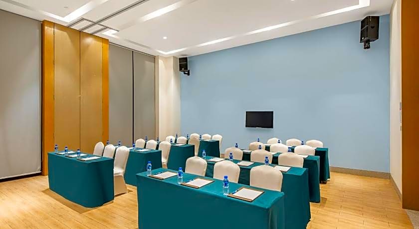 Holiday Inn Express Haikou West Coast By IHG