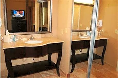 Hampton Inn & Suites Scottsboro