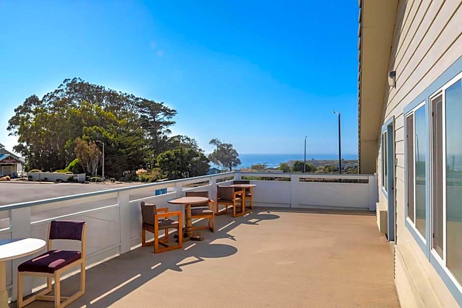 Super 8 by Wyndham Fort Bragg